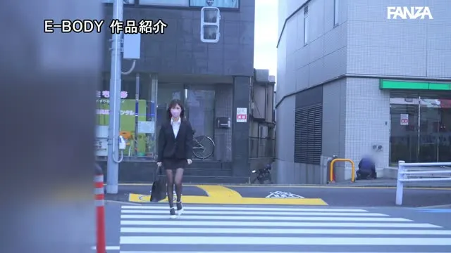 「ゴミのように罵られたいです…」結婚4年目 29歳 職業:退職代行 性癖:ドM 男が壊したくなるスレンダーな肢体 朝羽穂乃 AVデビュー 動画キャプチャ 4